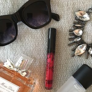 Kylie Cosmetics “Surprise Me” Liquid Lipstick